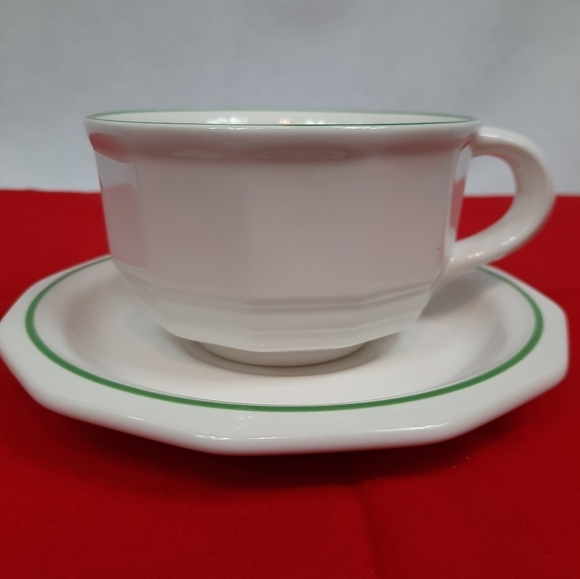 Vintage Pfaltzgraff Christmas Heritage Coffee Mug & Saucer Set of 8 Discontinued - Picture 3 of 12